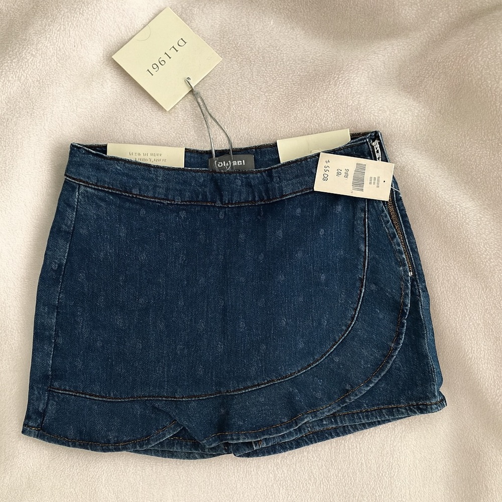 DL 1961 LOLA denim skort - brand new with tags still on